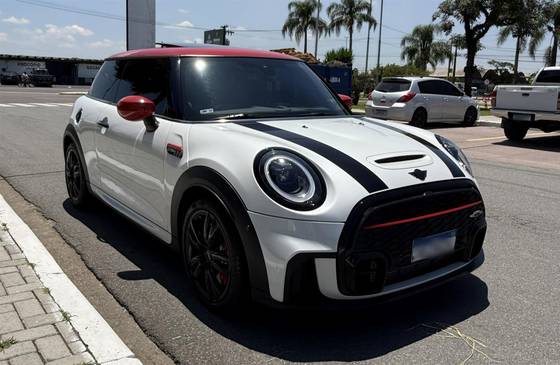 MINI COOPER 2.0 16V TWINPOWER GASOLINA JOHN COOPER WORKS 2P STEPTRONIC MINI COOPER 2.0 16V TWINPOWER GASOLINA JOHN COOPER WORKS 2P STEPTRONIC